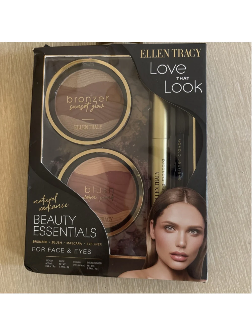 Ellen Tracy Love That Look Make-up Set Bronzer blush Mascara Eyeliner New 1201